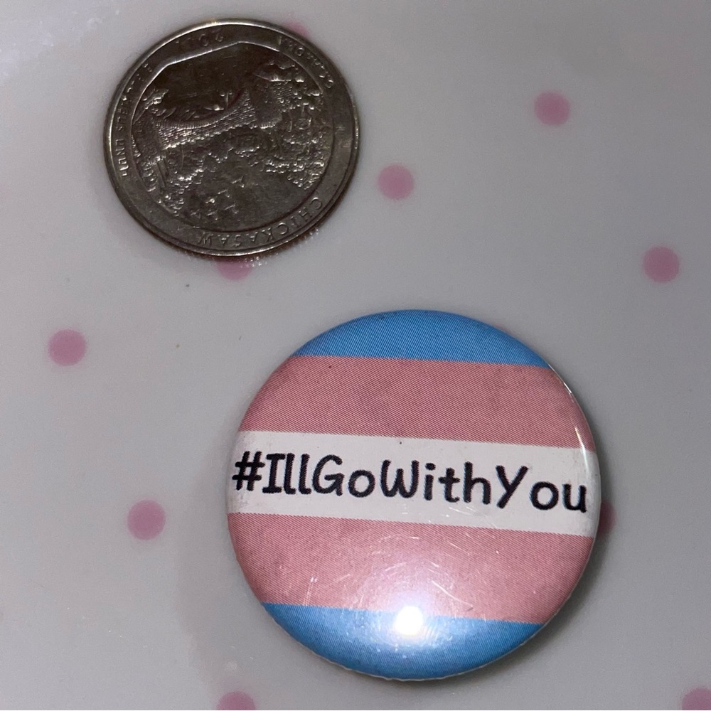 Trans ally pin ❤︎ - Picture 2 of 4